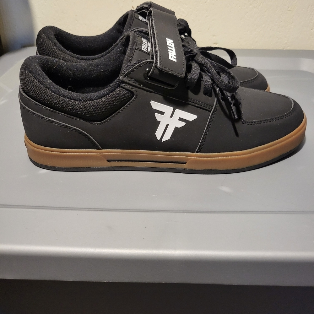 Fallen patriot size 10.5